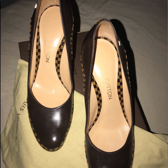 Authentic Louis Vuitton Domier Print Heels - Picture 7 of 7
